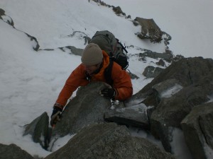 Firn und Felskletterei am Gipfelaufbau