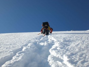 Viel Schnee in der Wand